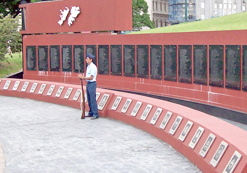 Monumento aos mortos na Guerra das Malvinas