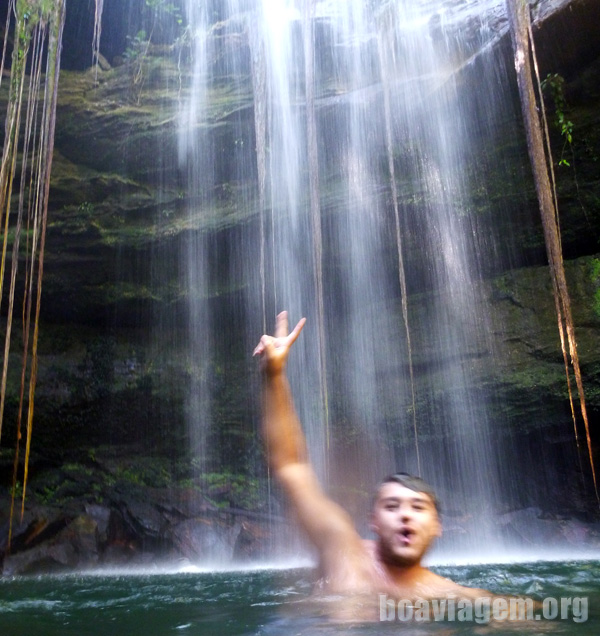 Felizão na cachoeira no Tocantins