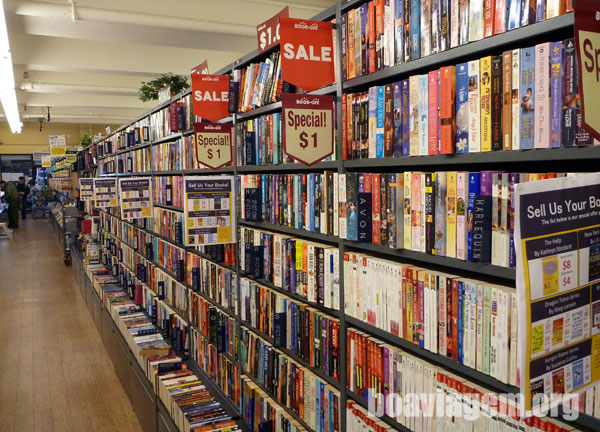 Book-Off - compra e venda de livros novos e usados em NY