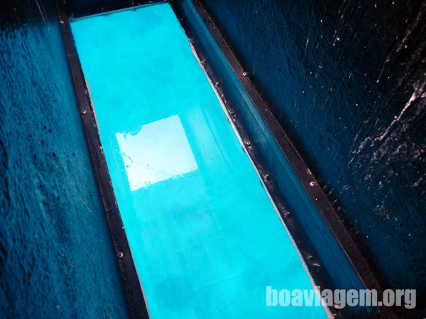 O azul do mar de Cozumel ainda dentro do barco