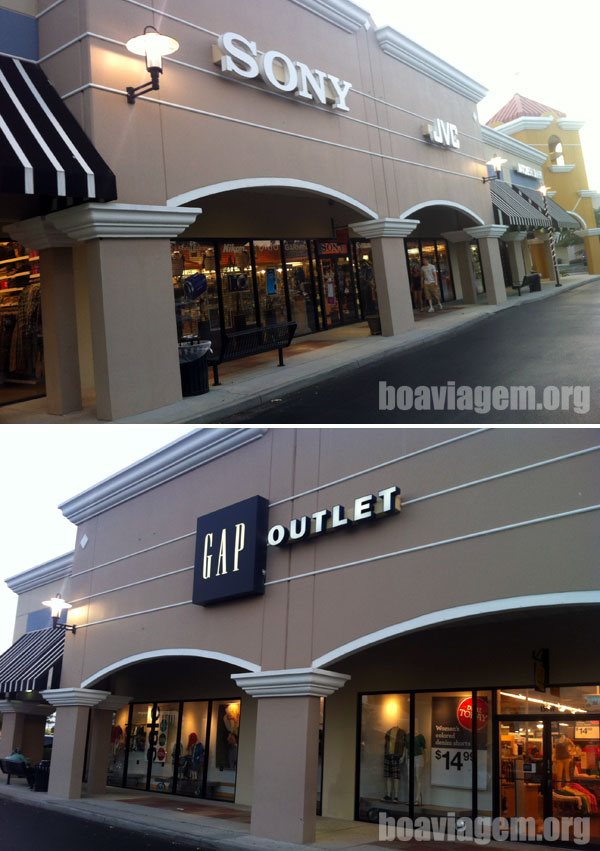Algumas lojas do Buena Vista Factory Outlets em Orlando