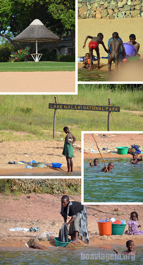Crianças tomando banho no Parque Nacional Lago Malawi