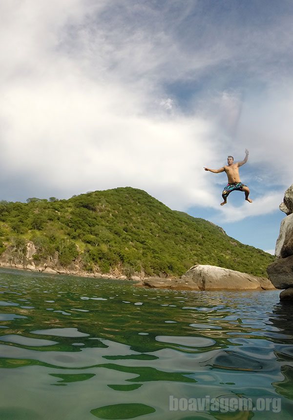 Cliff Diving no Lago Malawi