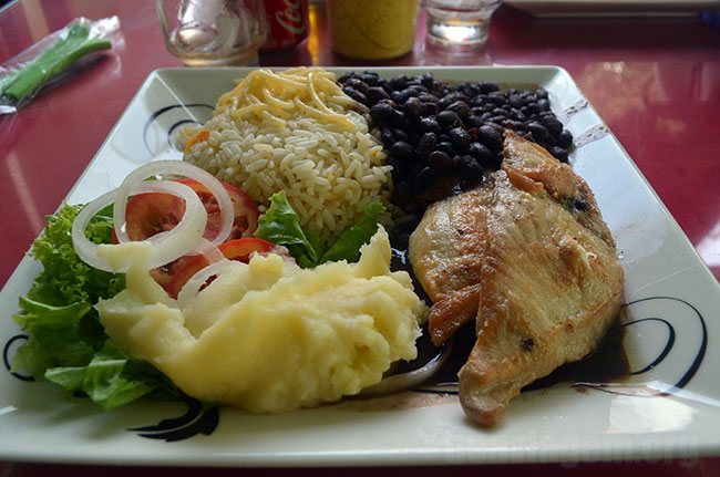 Almoço no restaurante do Valdênio por R$ 20,00