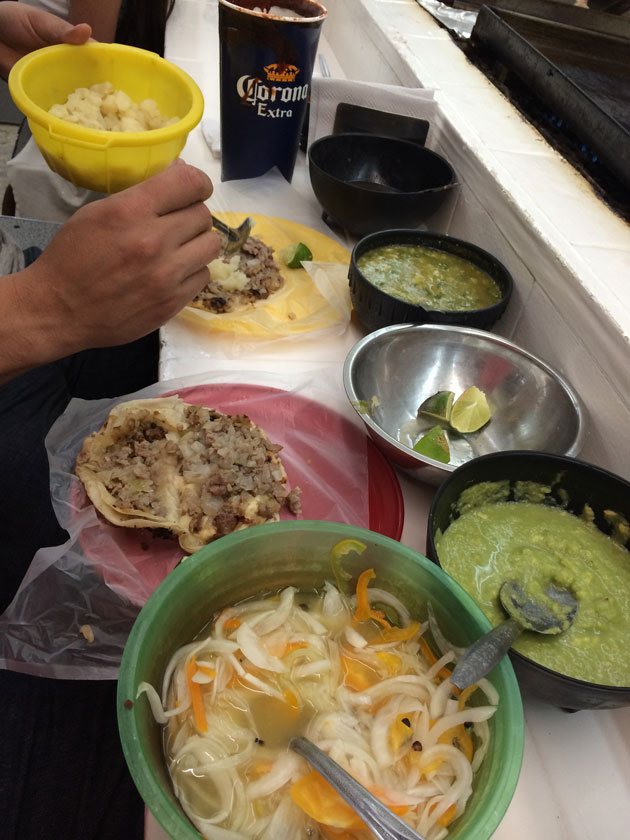 Comida mexicana: Guaca mole e acompanhamentos para comidas mexicanas