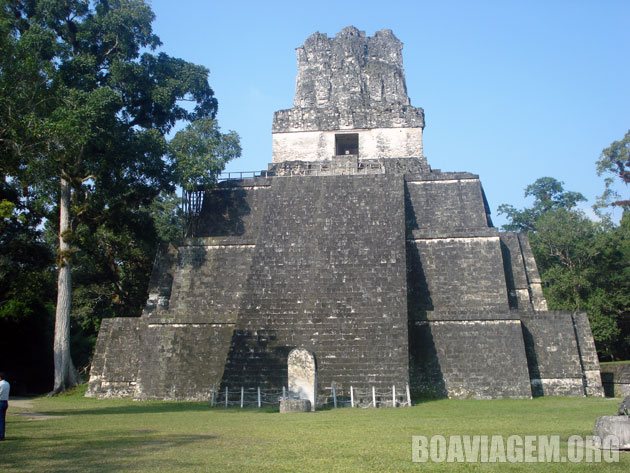 Viagem na América Central: Capital do Império Maia em Tikal, extremo norte da Guatemala