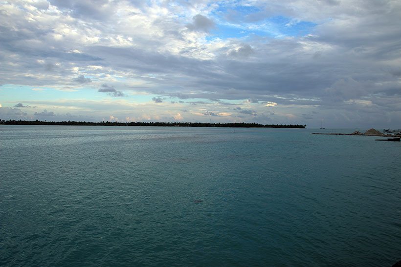 Visual da Lagoa de Maupiti no finalzinho do dia