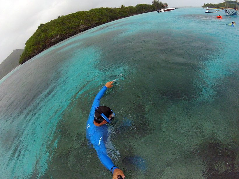 Cor espetacular da lagoa de Bora Bora na Polinésia Francesa