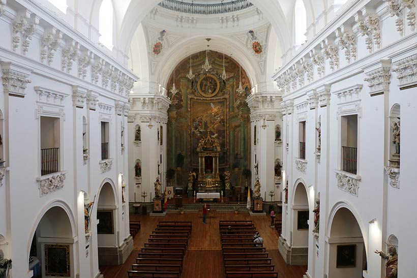 Interior da Igreja dos Jesuítas em Toledo