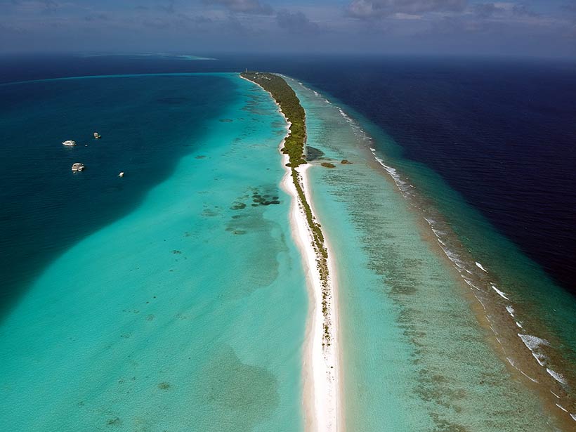foto aerea de Dhigurah nas Maldivas