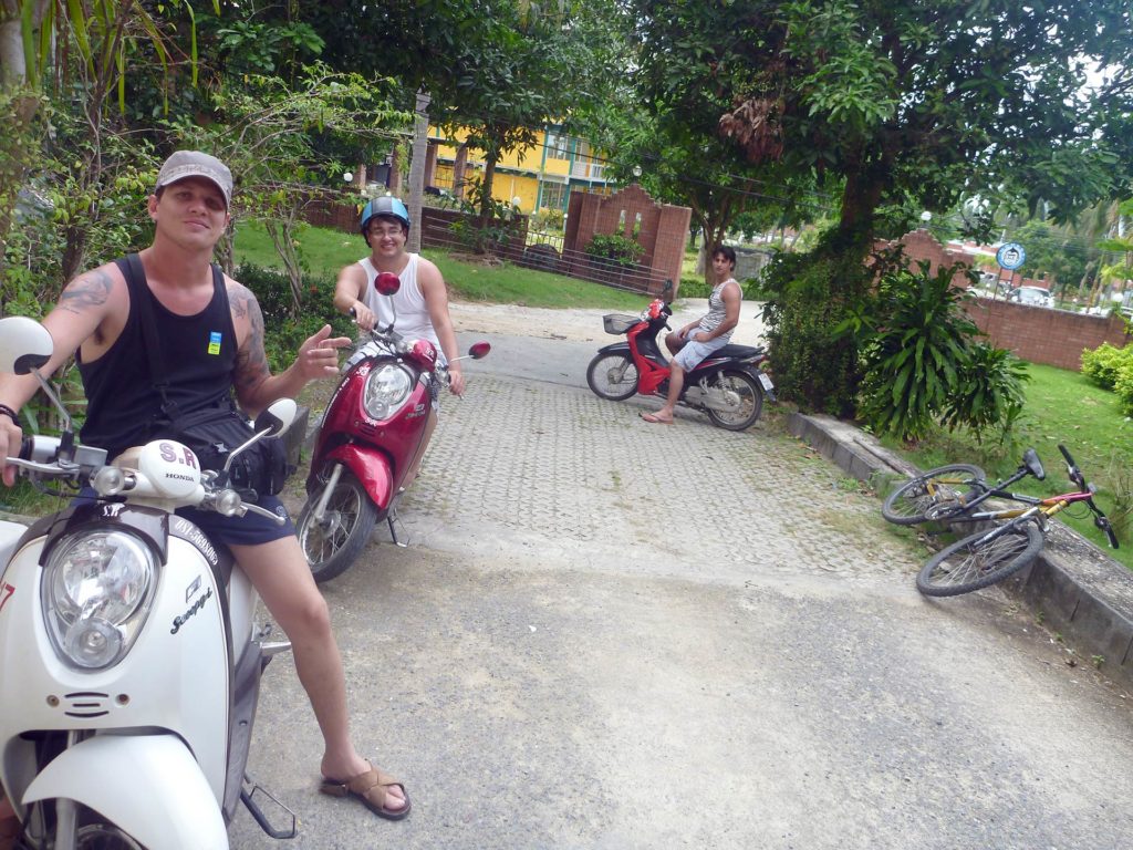 aluguel de moto na Tailândia