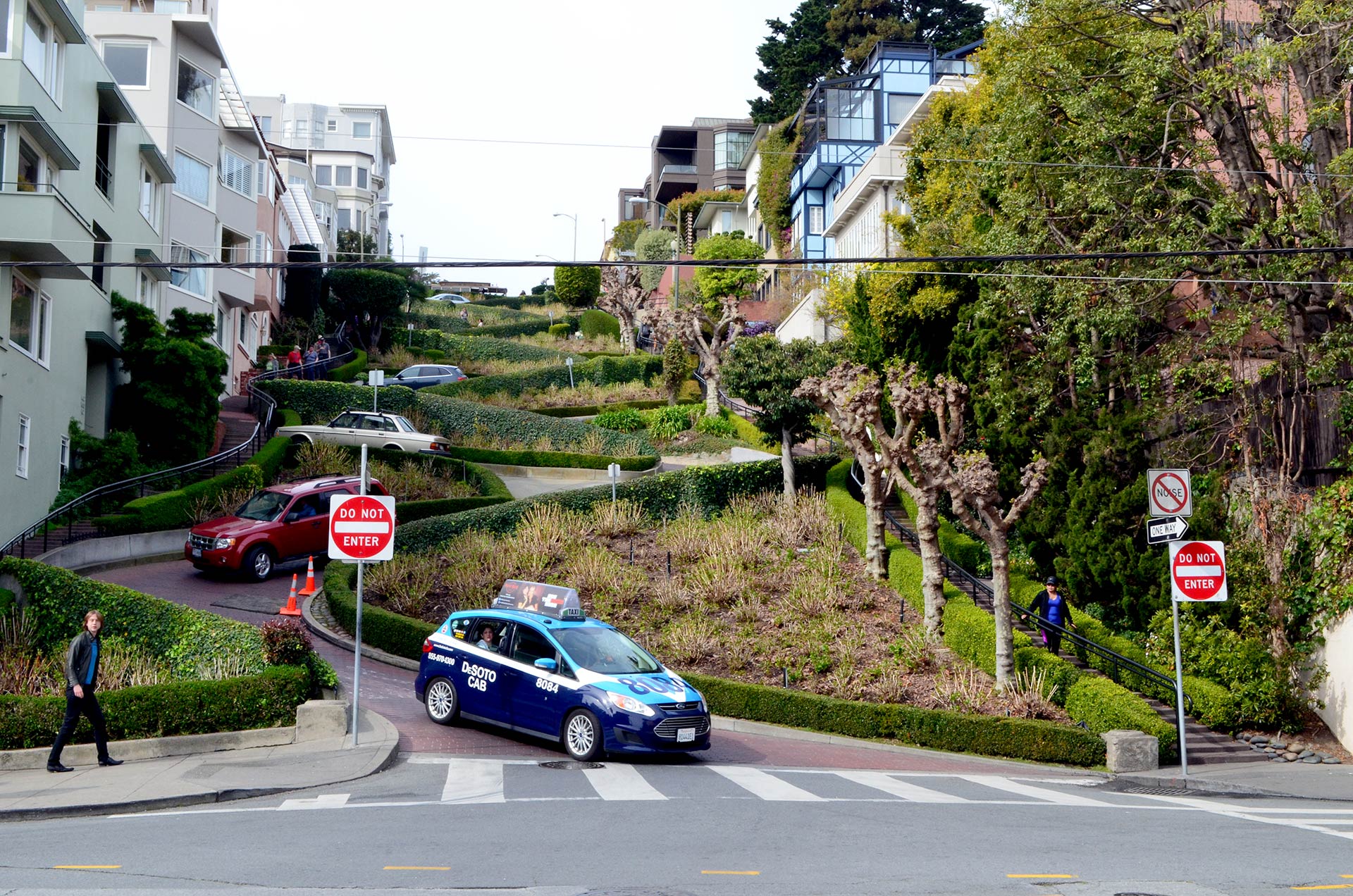 Pelas curvas da Lombard Street em São Francisco Boa Viagem