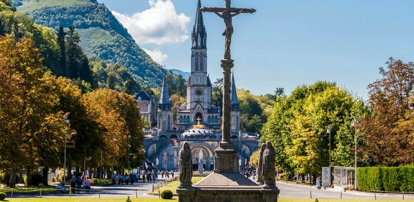 Santuário de Nossa Senhora de Lourdes, França 