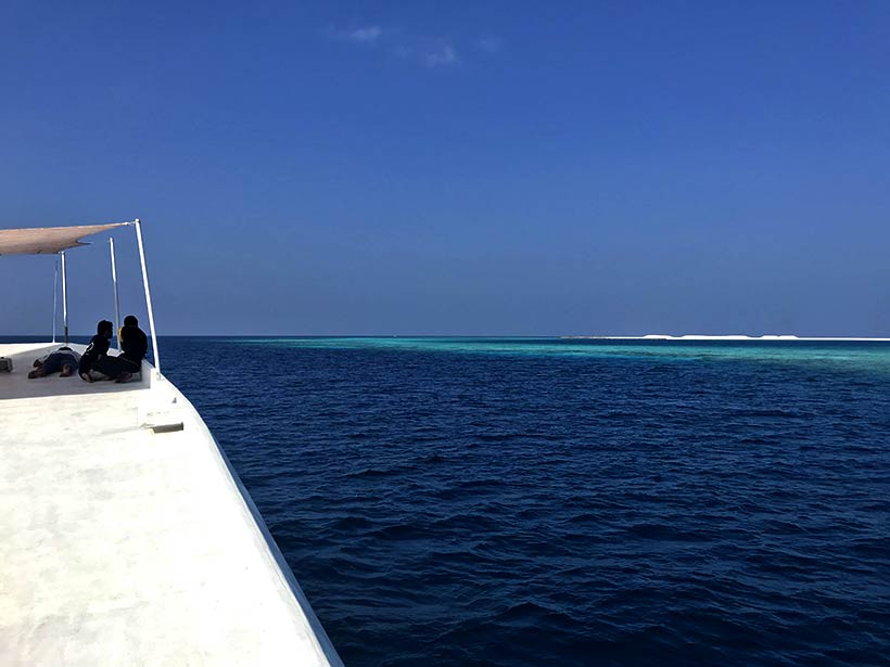 Deslocamento de Ferry entre as ilhas das Maldivas