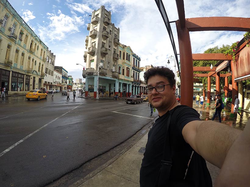 Caminhando sem rumo em Habana, capital de Cuba